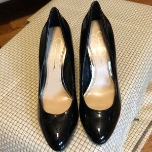 Jessica Simpson black pumps heels 8 patent leather